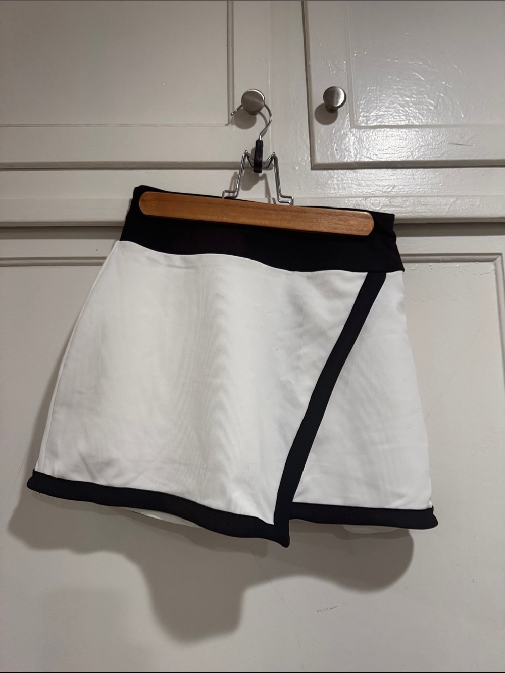 Kyodan Black and White Trim Mini Skirt-Tennis/Golf XS see measurements
